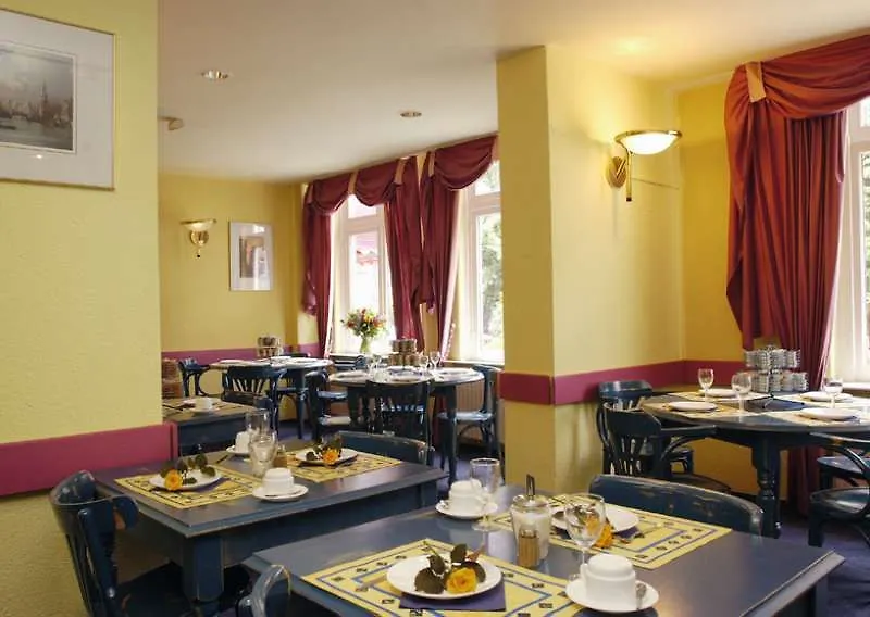 **  Budget Trianon Hotel Amsterdam Paesi Bassi