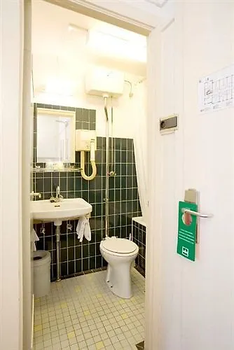 **  Budget Trianon Hotel Amsterdam Netherlands